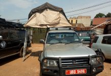 4x4 Rooftop Tent Car