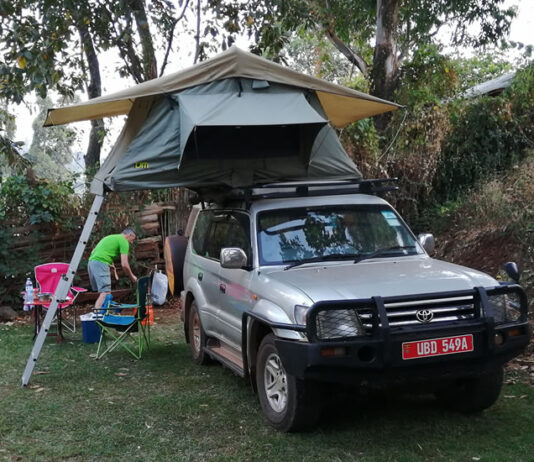 Landcruiser with Rooftop tent